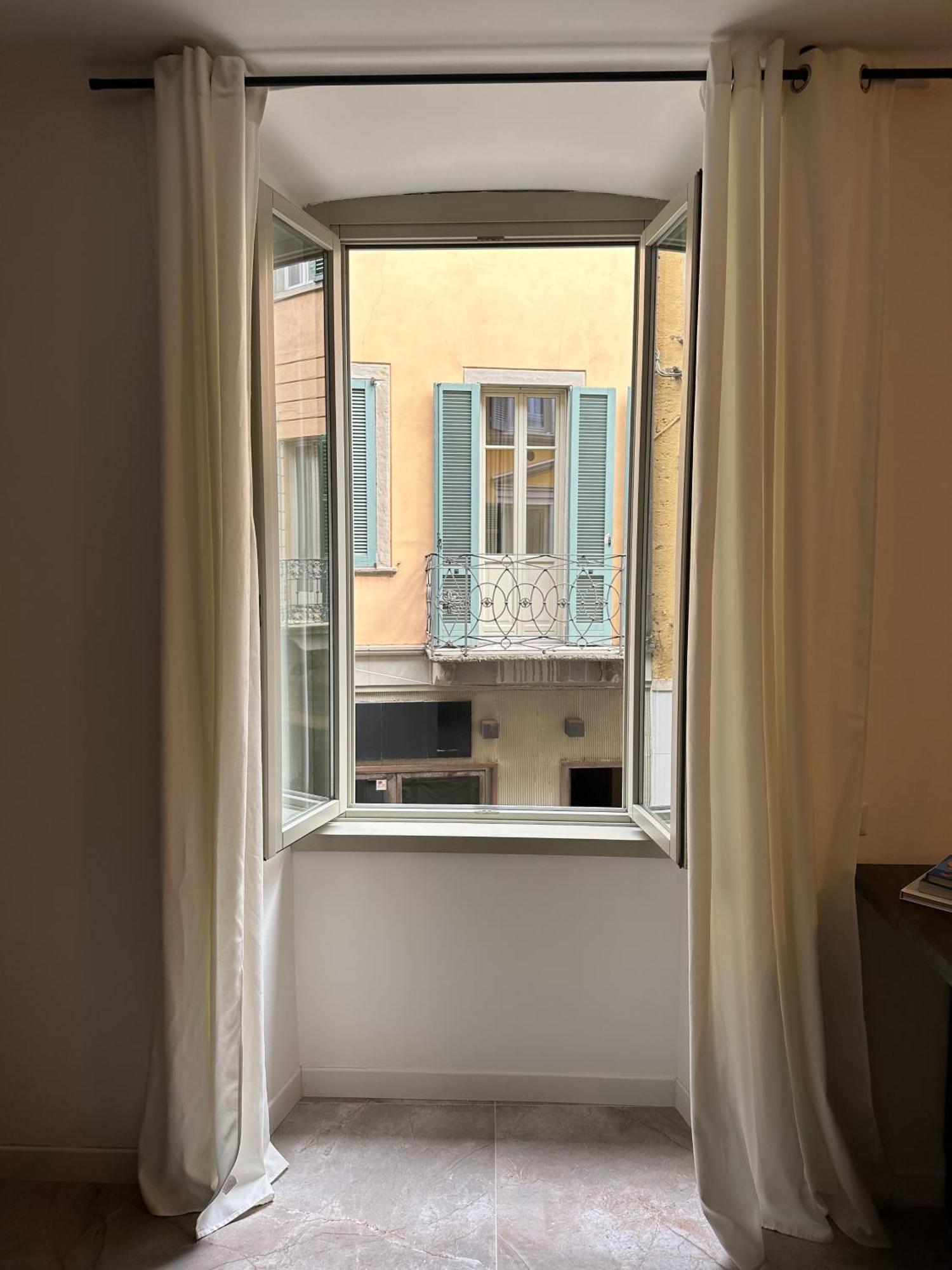 Magic Place Bergamo! Classy Apartment In The Heart Of The City Exterior foto