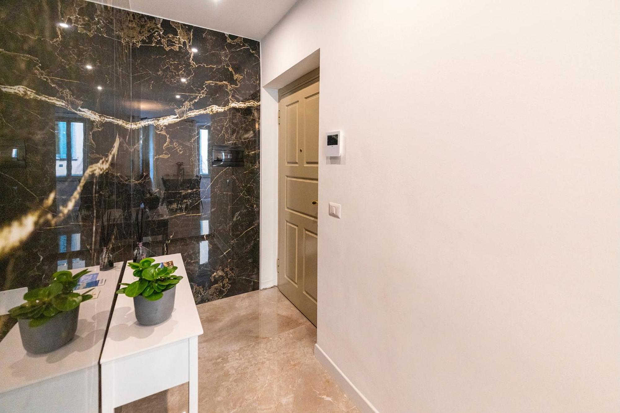 Magic Place Bergamo! Classy Apartment In The Heart Of The City Exterior foto